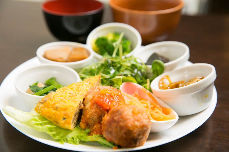 -野菜のおかずたっぷり- A.スペシャルベジランチ 910円
